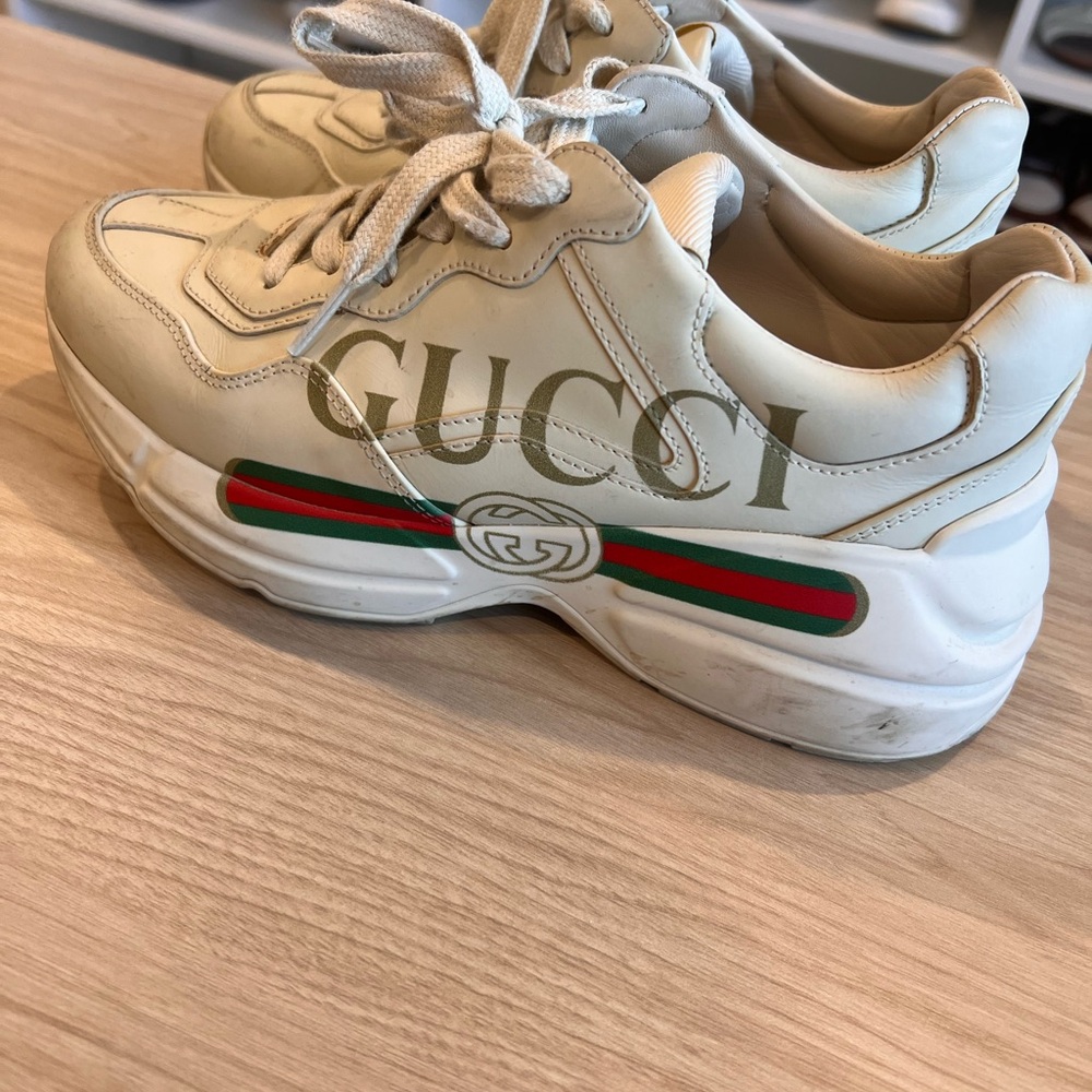 Gucci Sneakers *AUTHENTIC* - Picture 3 of 6